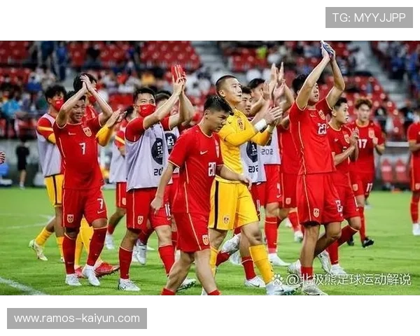 绿茵场上的激情瞬间与解说员经典语录共鸣解析