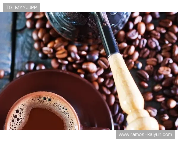 咖啡豆烘焙程度解析：浅烘焙、中度烘焙与深烘焙的风味差异及选购指南